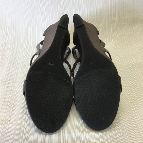 New York Transit Embellished Wedges - Picture 8 of 8